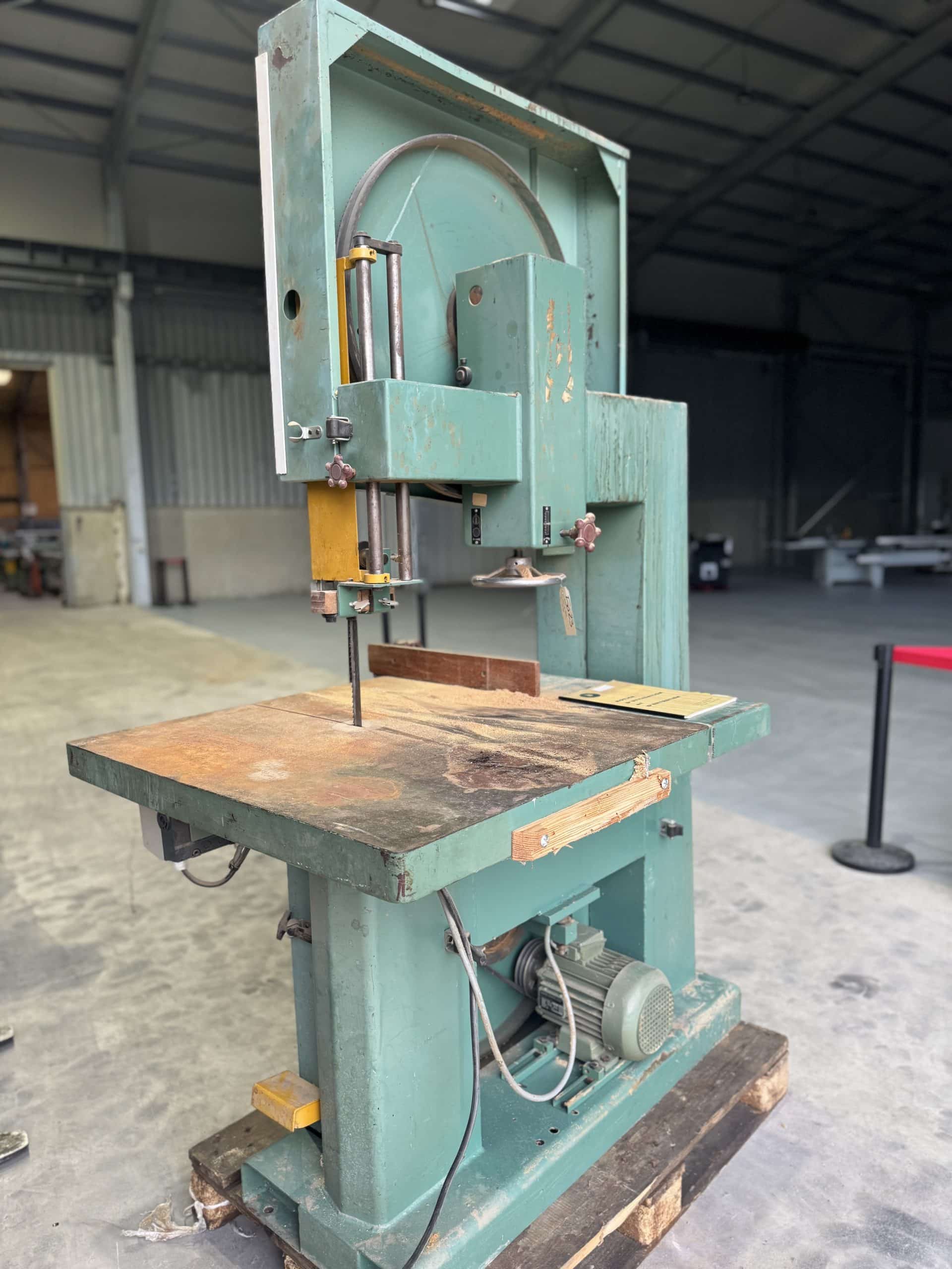 Scie à ruban guilliet