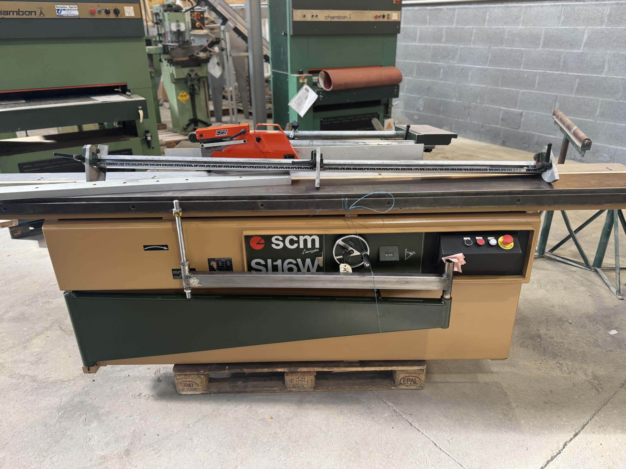 Scie à format SCM SI 16 W